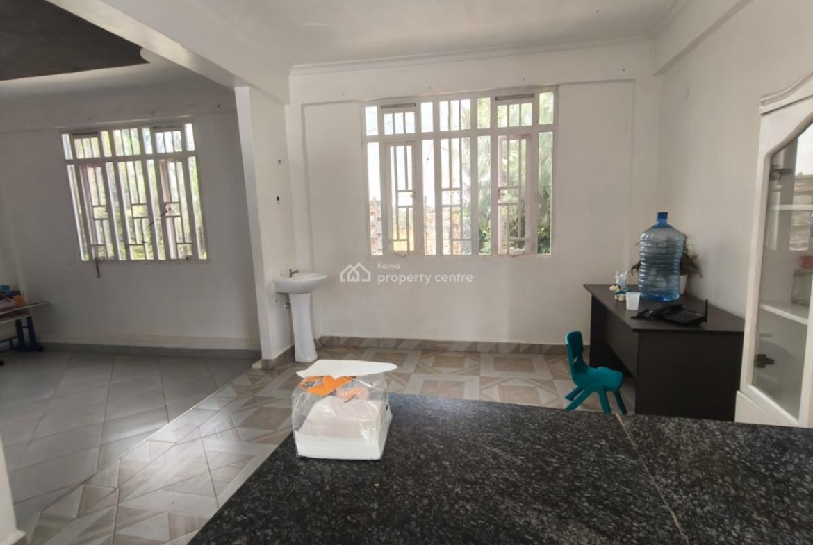 Elegant 5 Bedrooms Maisonette