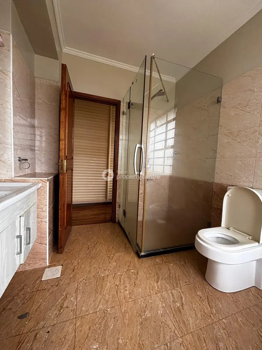 4 Luxury 4 Bedroom Townhouse